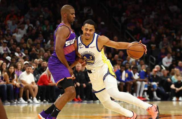 一位消息人士告诉ESPN，多特蒙德对马伦的估价约为2500万英镑，涉及桑乔的交换可能成为一种选择，尽管直接谈判尚未进行。